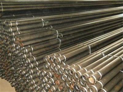 新疆赵经理来我厂实地考察